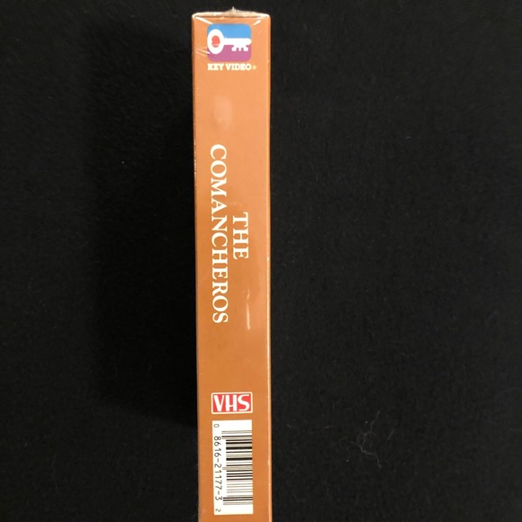 NIB - John Wayne VHS “The Comancheros” - Never Unwrapped 📼 - Picture 3 of 7